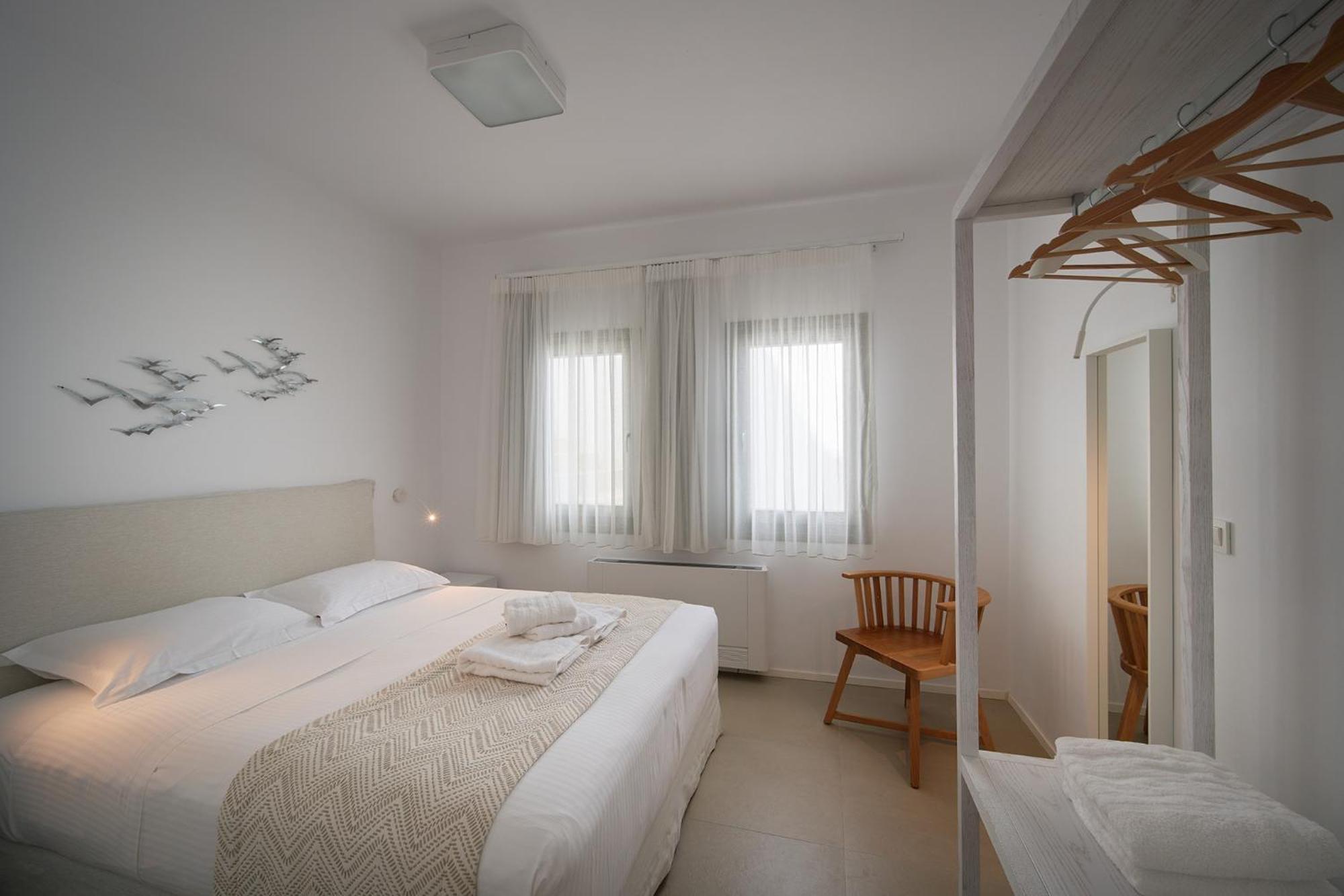 Kymo Luxury Suites Paros Kolympithres Exterior photo