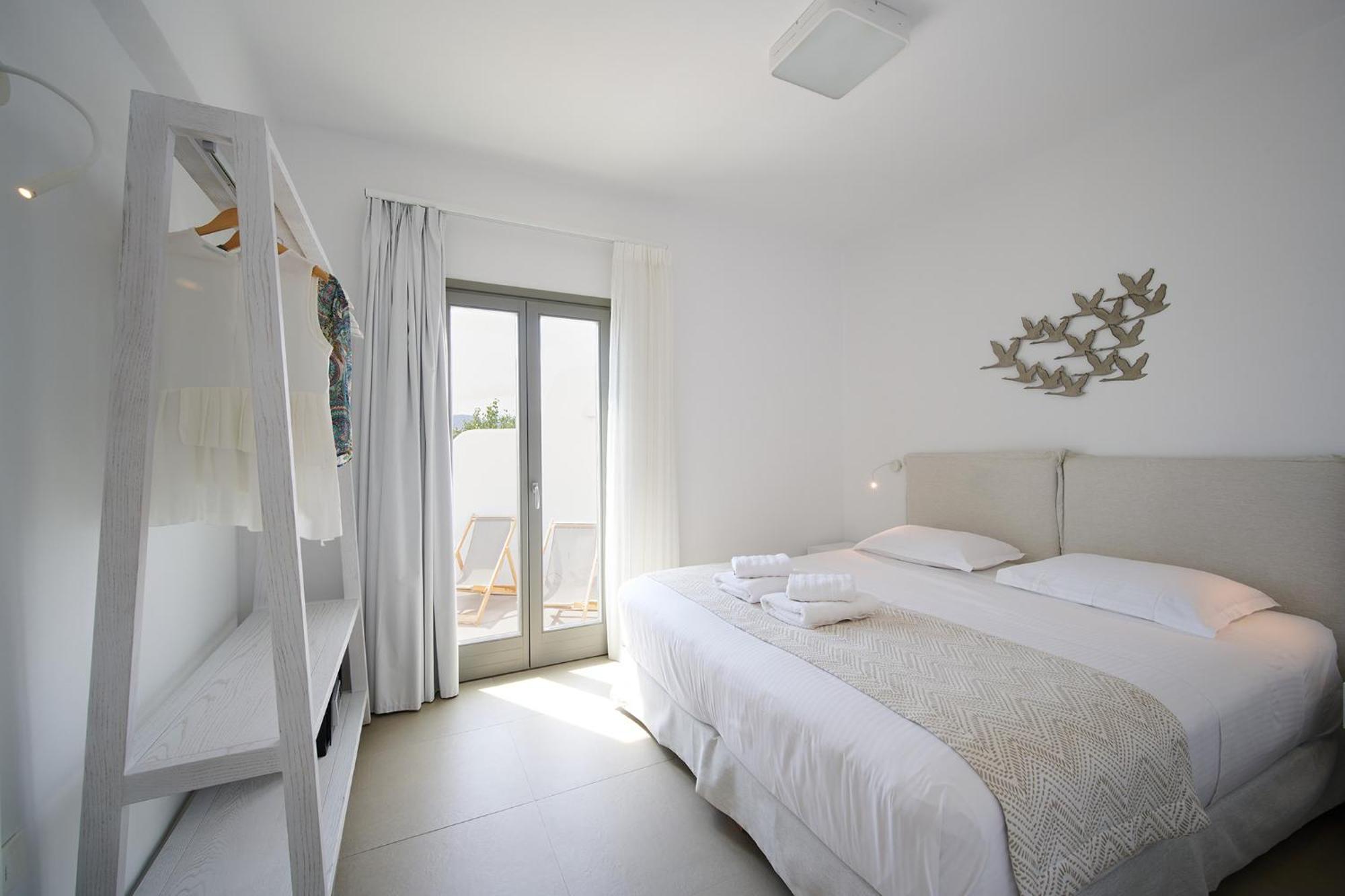 Kymo Luxury Suites Paros Kolympithres Exterior photo